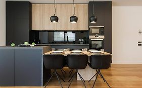 2 Level Beachfront Luxury Apt By The Olon